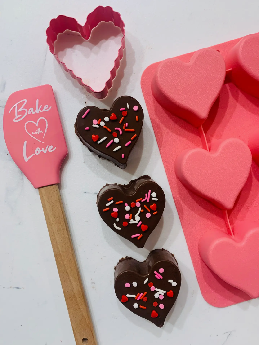 Bake With Love Spatula & Heart Cookie Cutter