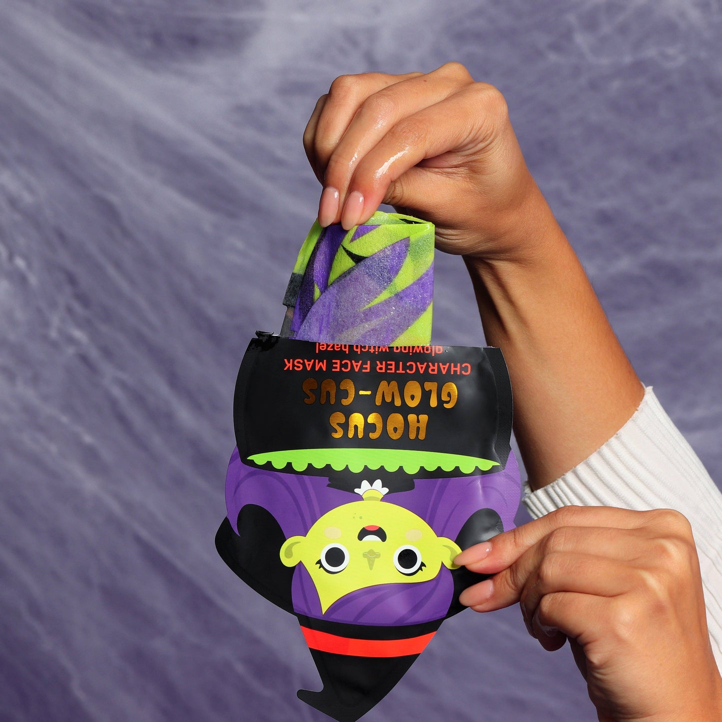 Hocus Glow-cus Glowing Witch Halloween Face Mask: Single Mask