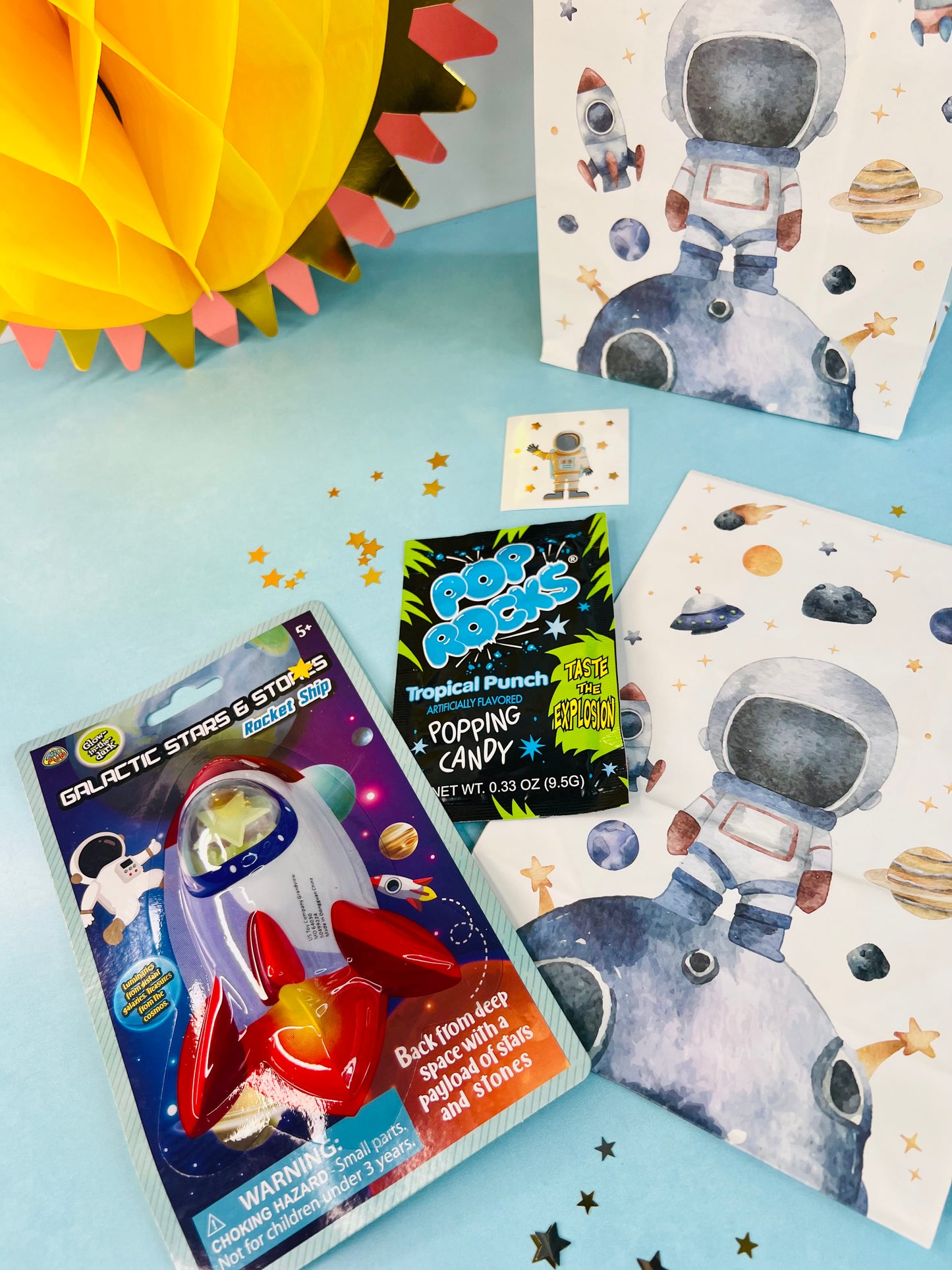 Pre-Made Stars Pop Party Favor Set