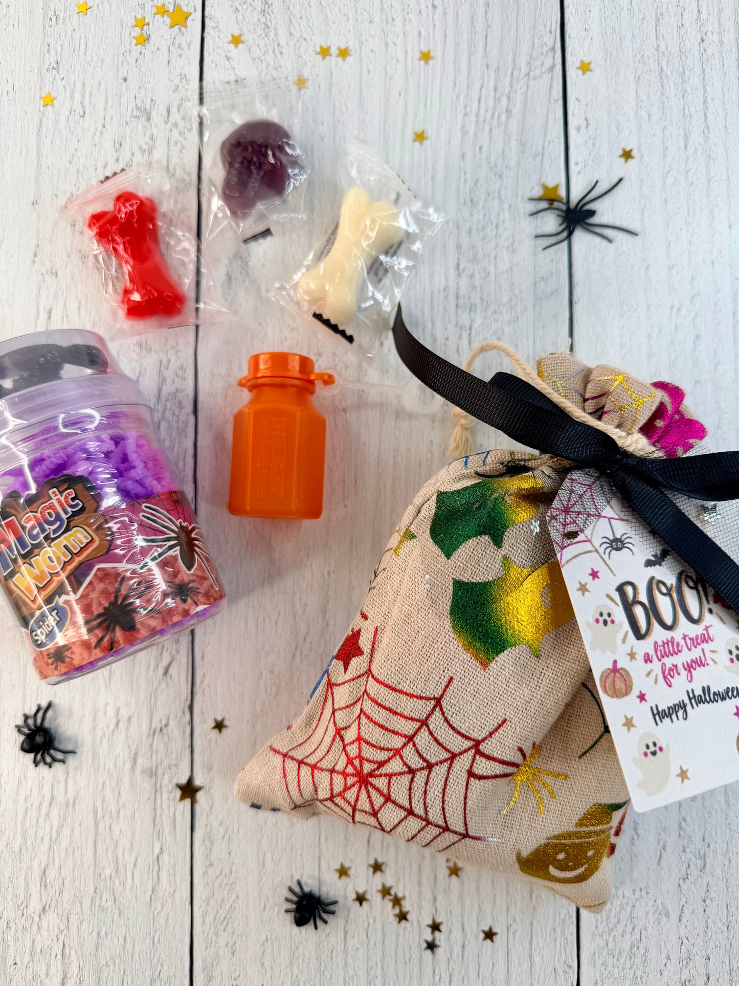 Personalized Halloween party favor bag with bubbles, Magic Worms, candy, and a name gift tag, set of 10.
