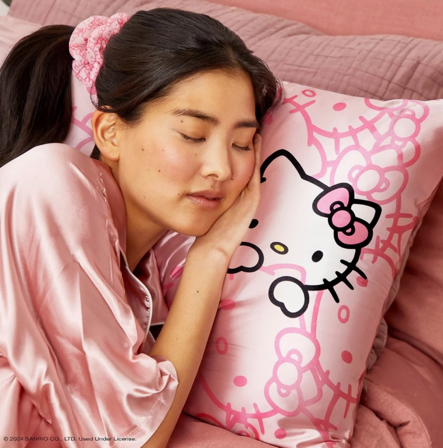 Hello Kitty X Kitsch Satin Pillowcase & Pillow Scrunchie Set