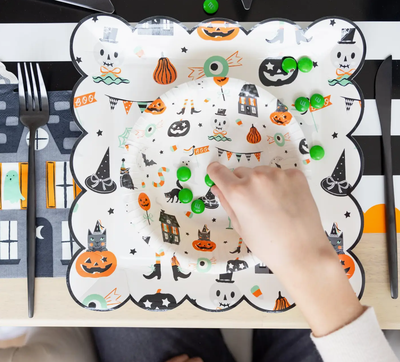 Tricks & Treats 10" Paper Plate