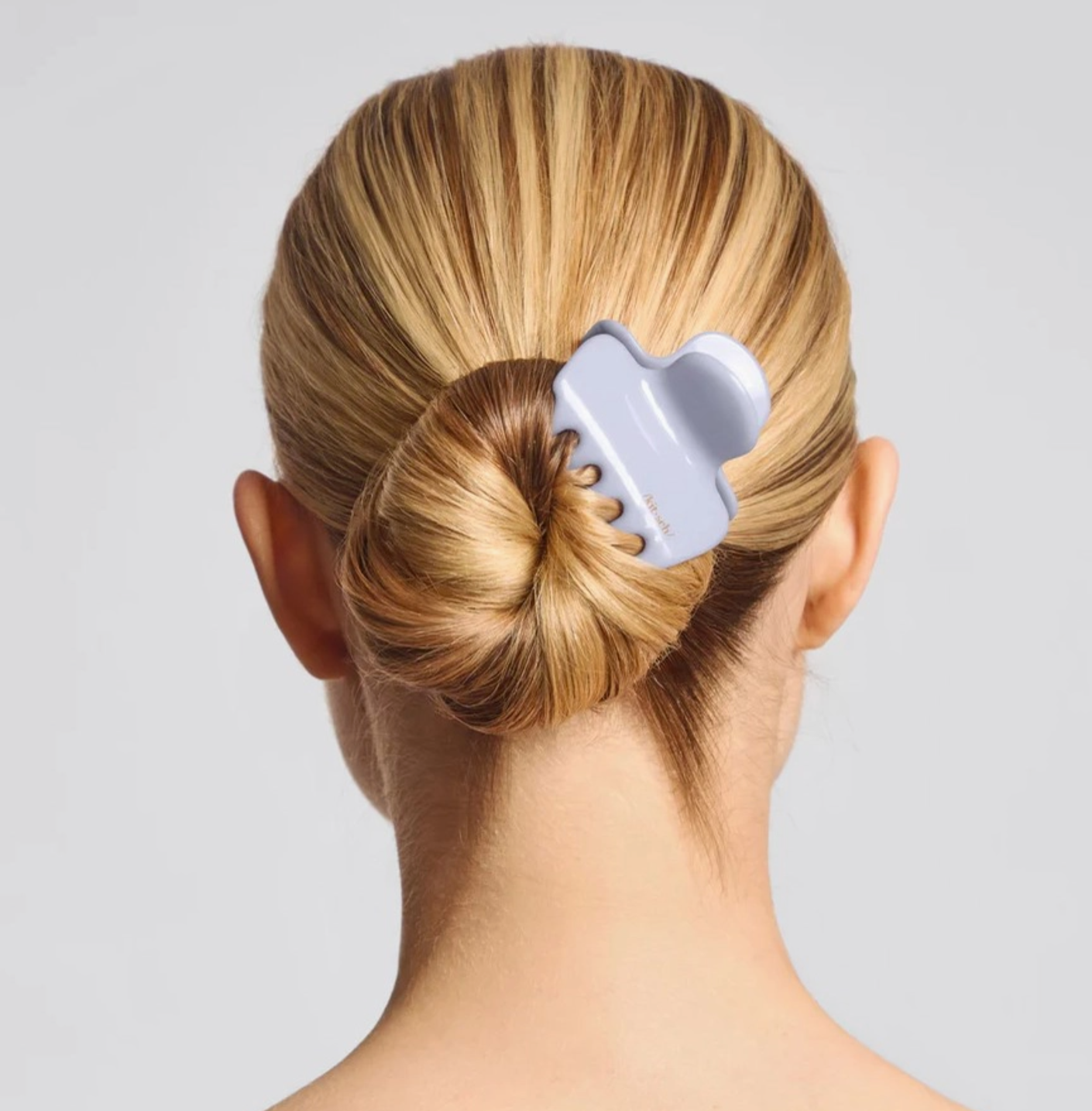 Recycled Plastic Medium Cloud Clip