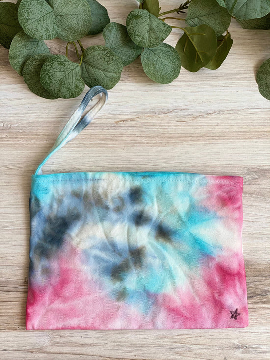 Load image into Gallery viewer, Tie-Dye Star Pouch
