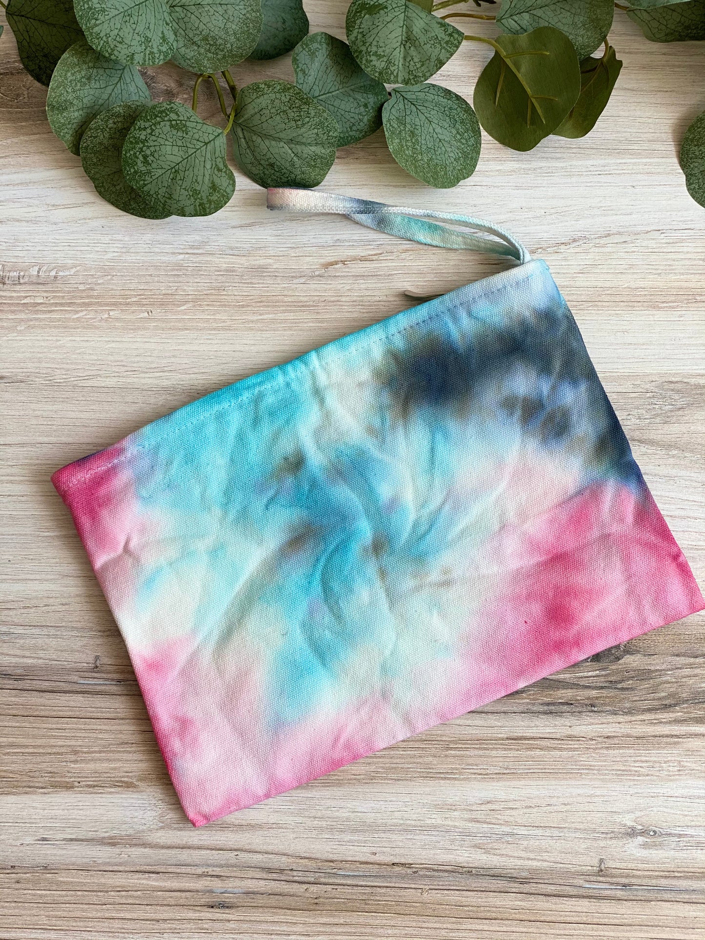 Load image into Gallery viewer, Tie-Dye Star Pouch
