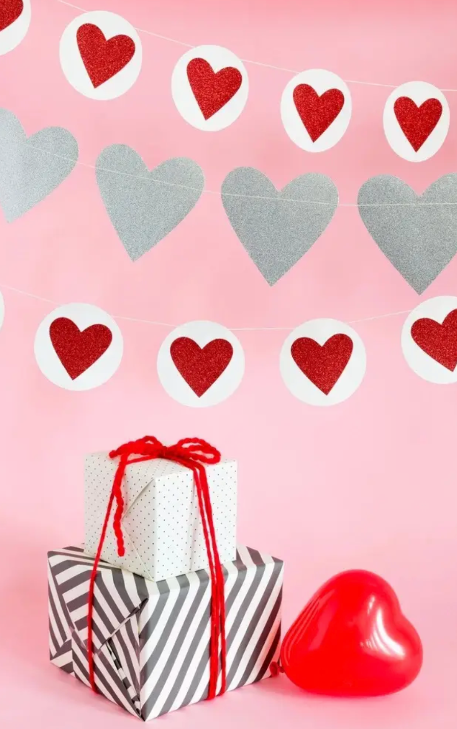 Valentine Heart & Circle Heart Banner Set