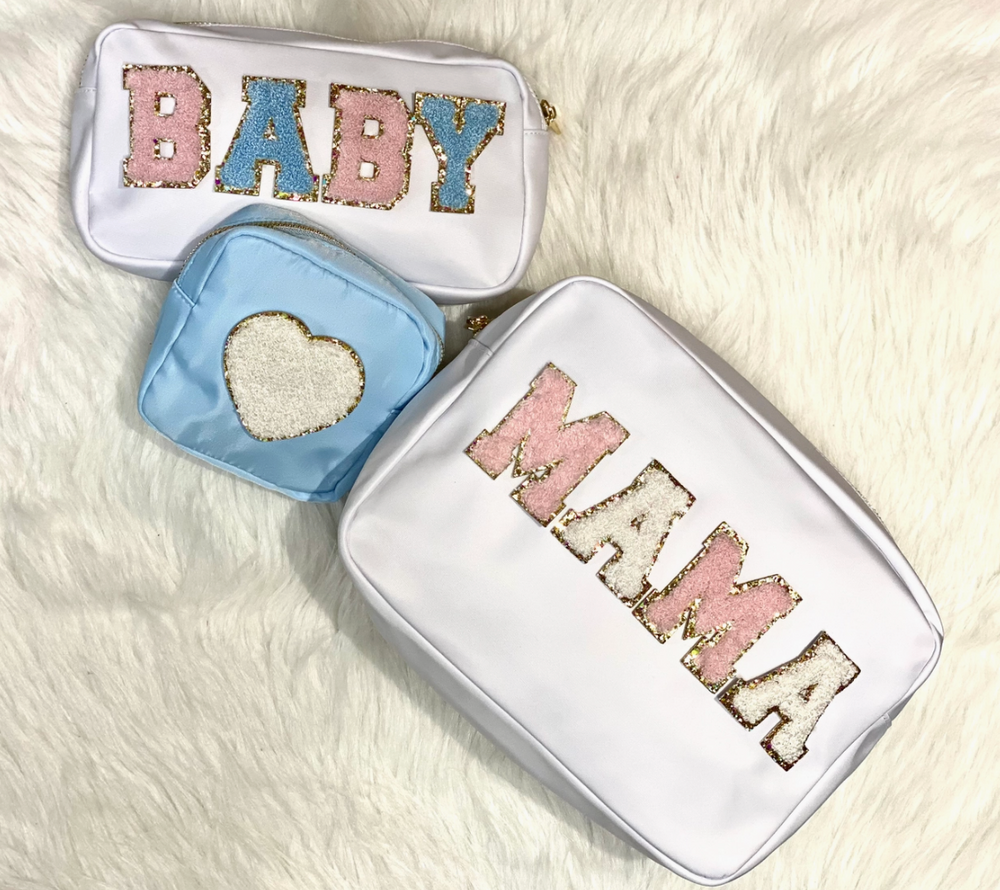 Baby traveling pouch 