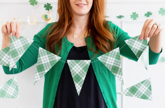 St Patrick's Day Plaid Pennant Banner